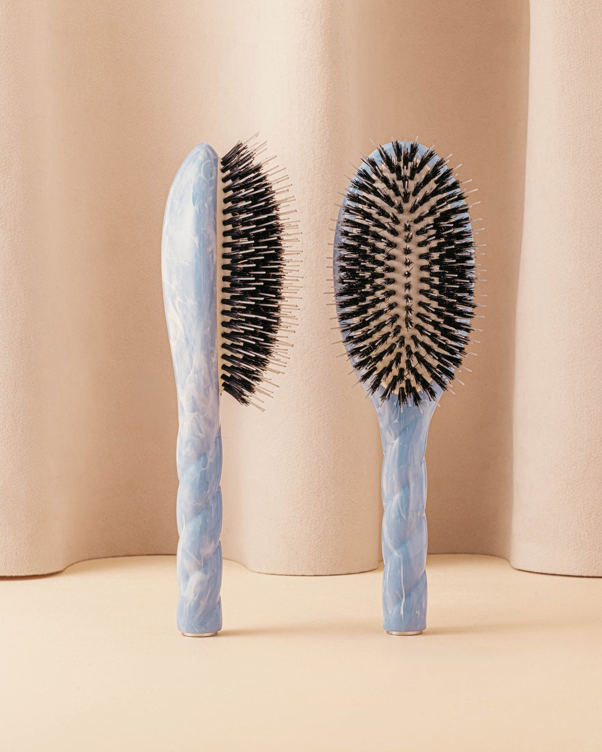 Roseanna x La Bonne Brosse N.02 La Brosse Démêlante & Soin l'Indispensable Salty Gelato Bleu