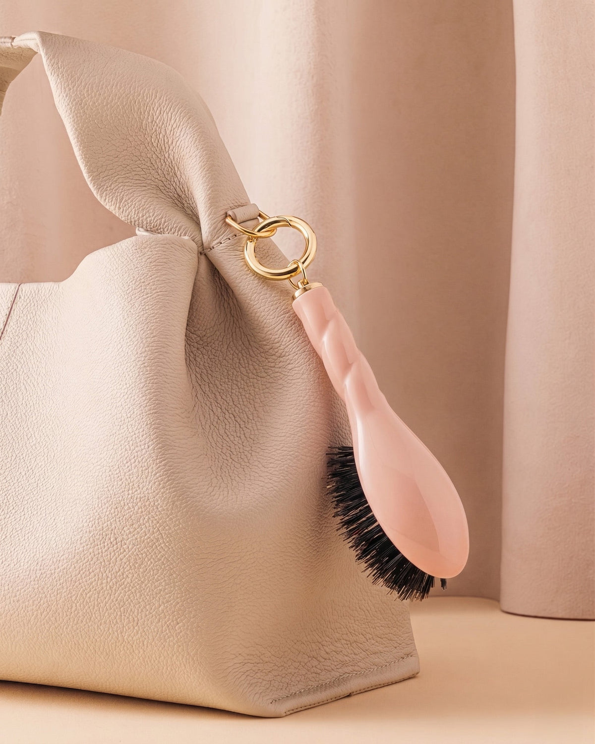 N.01 La Micro Brosse Brillance & Soin l’Universelle Rose Poudré