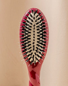 N.02 La Petite Brosse Démêlante & Soin l'Indispensable Rouge Cerise