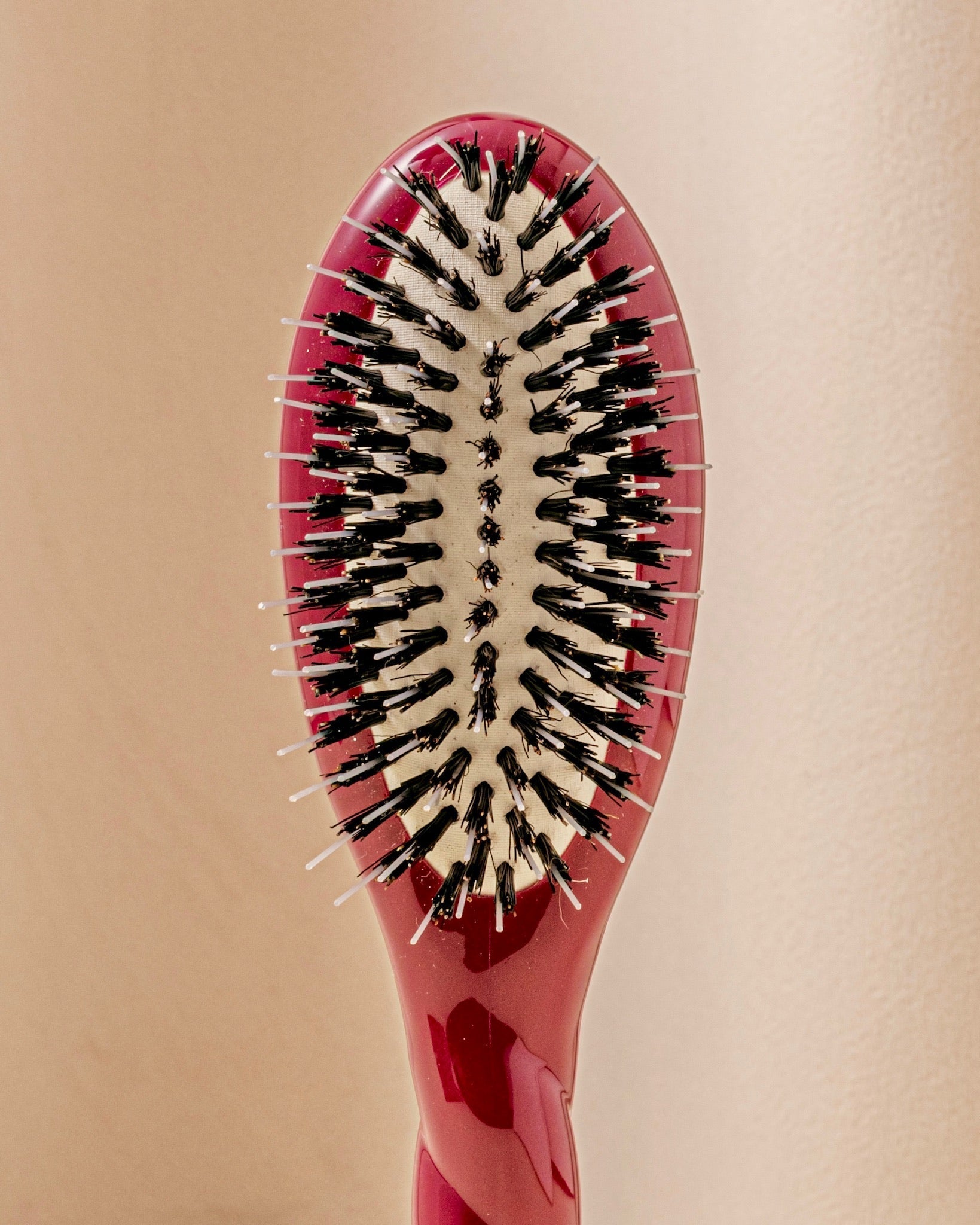 N.02 La Petite Brosse Démêlante & Soin l'Indispensable Rouge Cerise