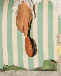 N.01 La Petite Brosse Brillance & Soin l’Universelle Terracotta