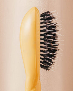 N.02 La Micro Brosse Démêlante & Soin l'Indispensable Jaune Safran