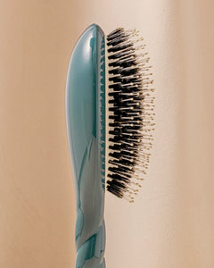 N.03 La Brosse Cuir Chevelu Sensible l'Indispensable Douceur Bleu Encre