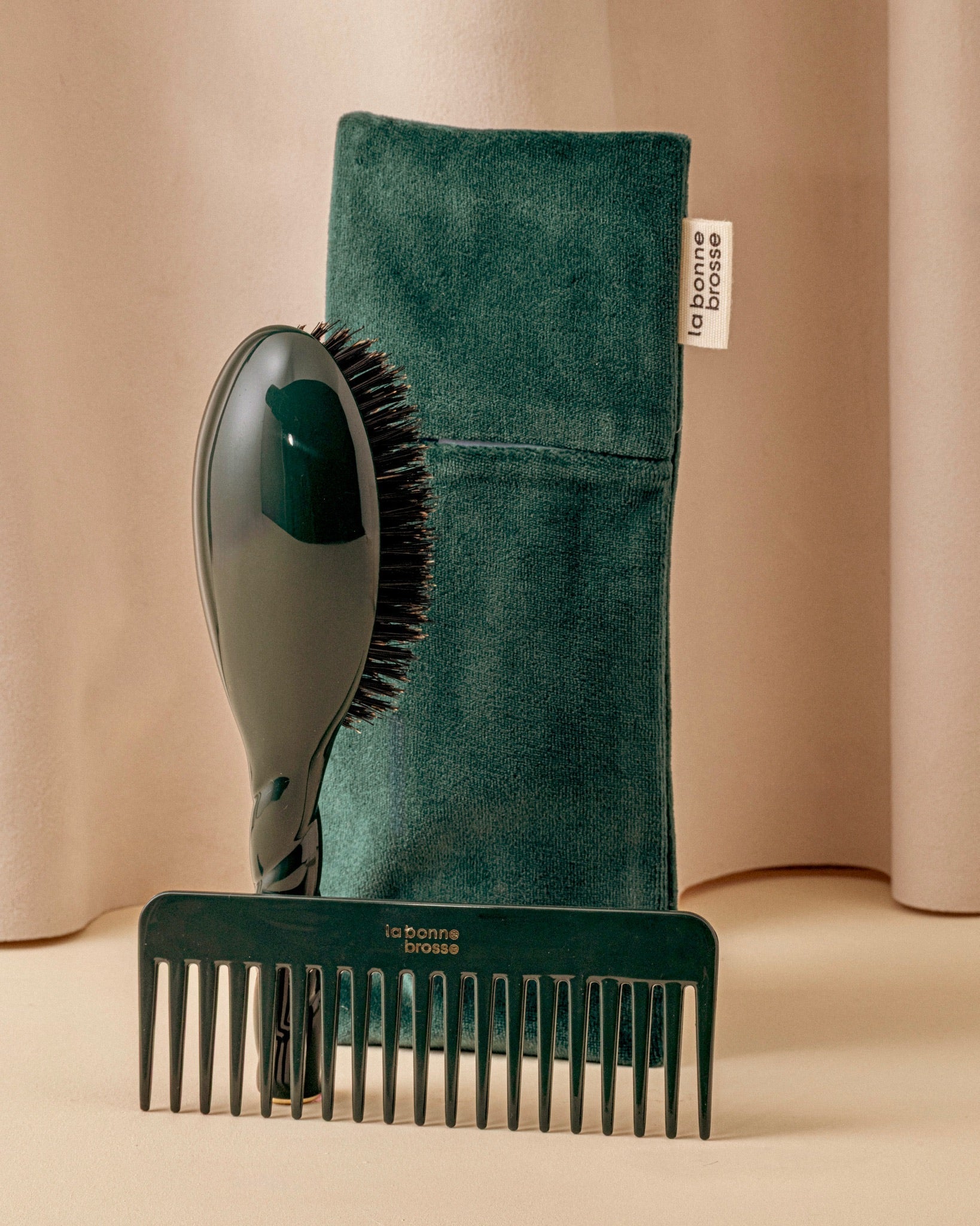 La Pochette "Grande Brosse" Vert Émeraude
