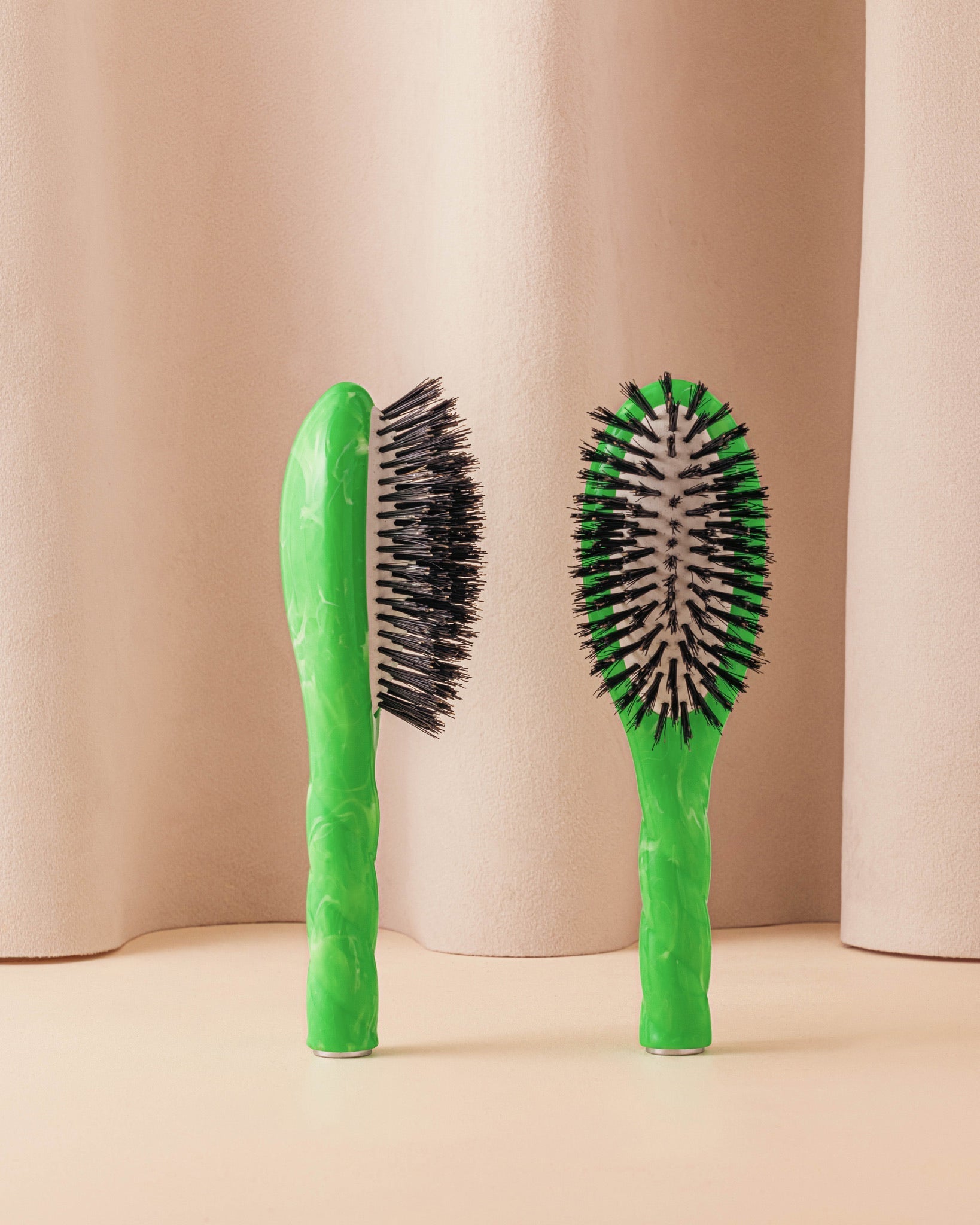 Roseanna x La Bonne Brosse N.01 La Petite Brosse Brillance & Soin l'Universelle Salty Gelato Vert