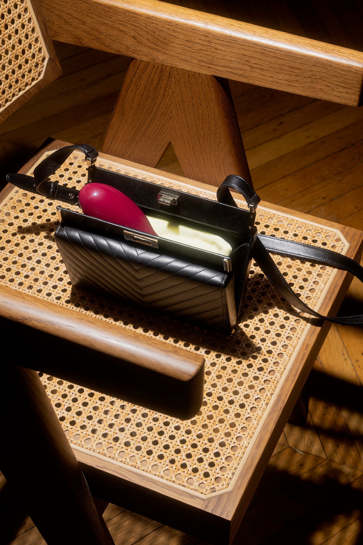 N.07 La Petite Brosse Démêlante & Stimulante l'Intense Rouge Cerise