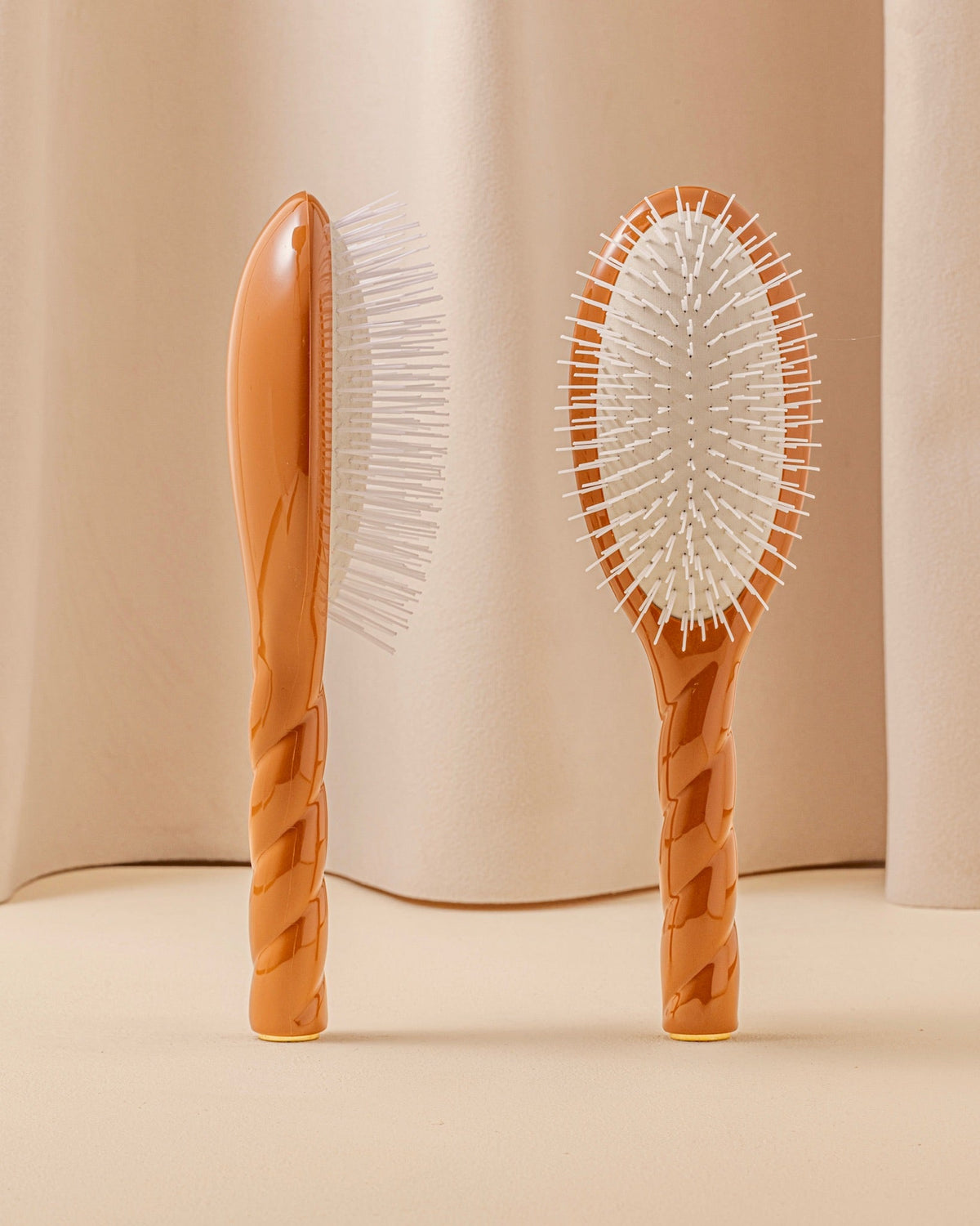 N.07 La Brosse Démêlante & Stimulante l'Intense Terracotta