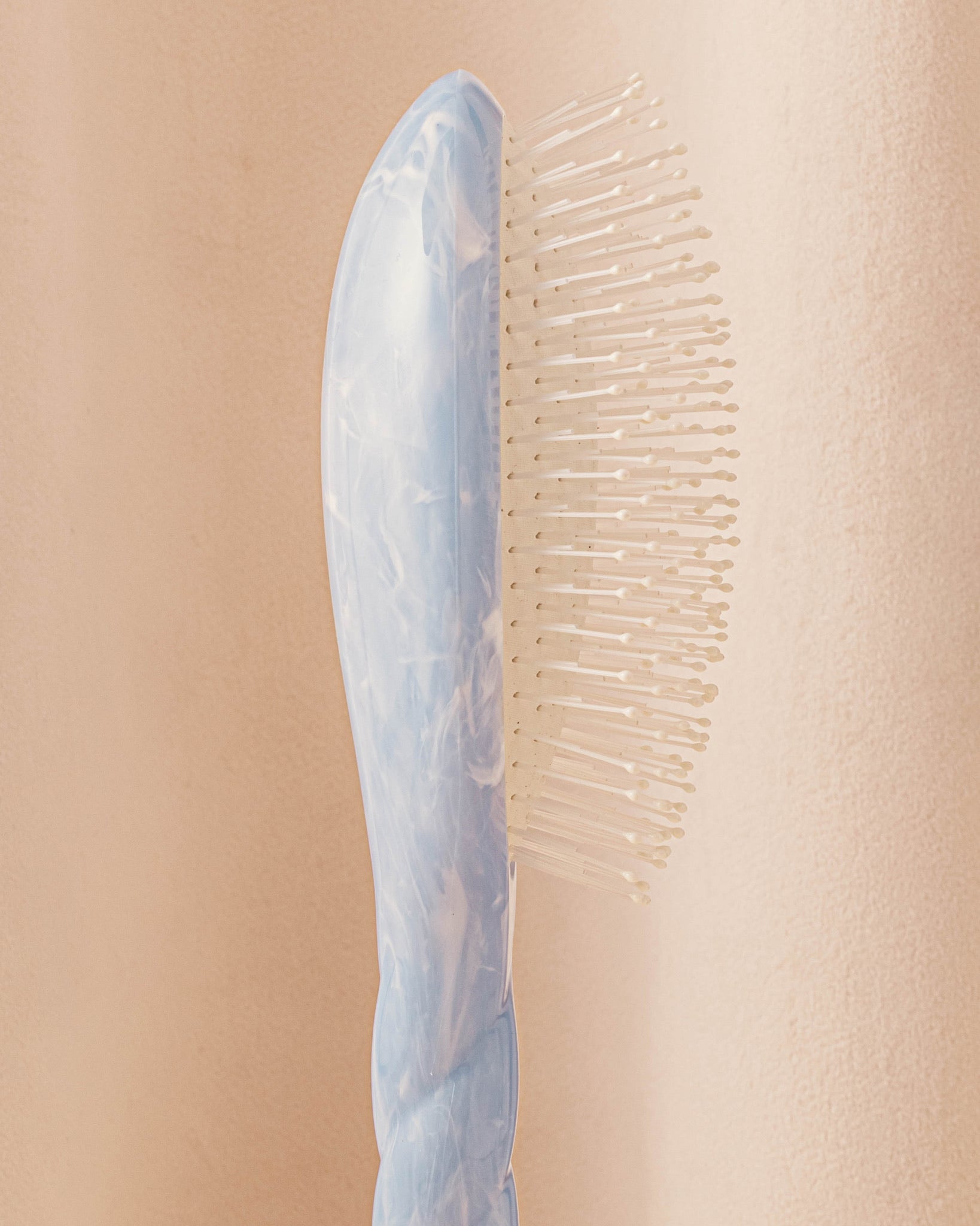 Roseanna x La Bonne Brosse N.04 La Brosse Démêlante & Massante La Miracle Salty Gelato Bleu