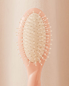 N.04 La Micro Brosse Démêlante & Massante La Miracle Rose Poudré