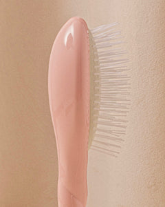 N.07 La Petite Brosse Démêlante & Stimulante L'Intense Rose Poudré
