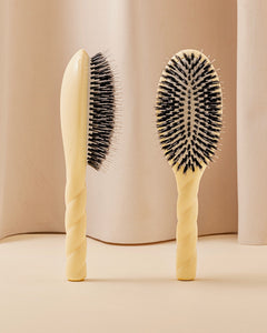 N.02 La Brosse Démêlante & Soin l'Indispensable Ivoire Cair