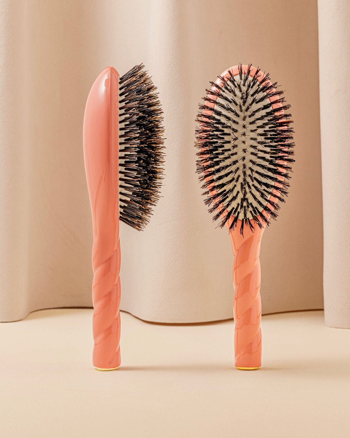 N.01 La Brosse Brillance & Soin l'Universelle Corail
