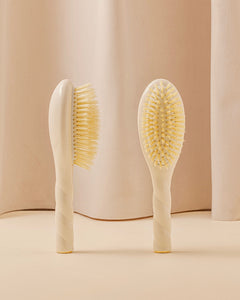 N.06 La brosse bébé Ma Première Brosse Blanc Crème