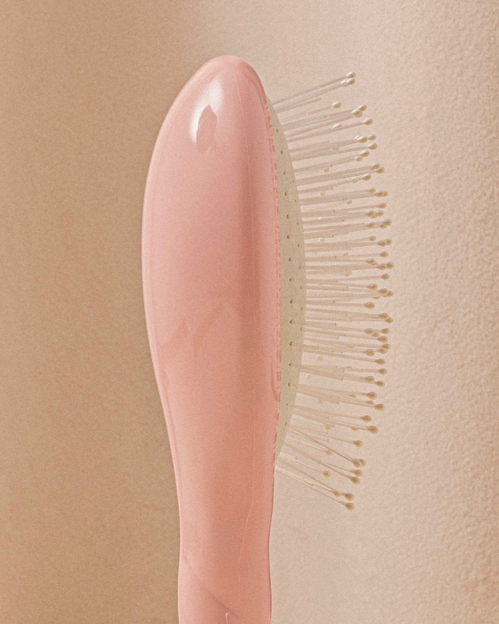 N.04 La Petite Brosse Démêlante & Massante La Miracle Rose Poudré