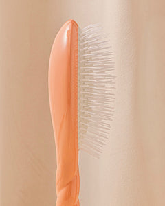 N.07 La Brosse Démêlante & Stimulante l'Intense Corail