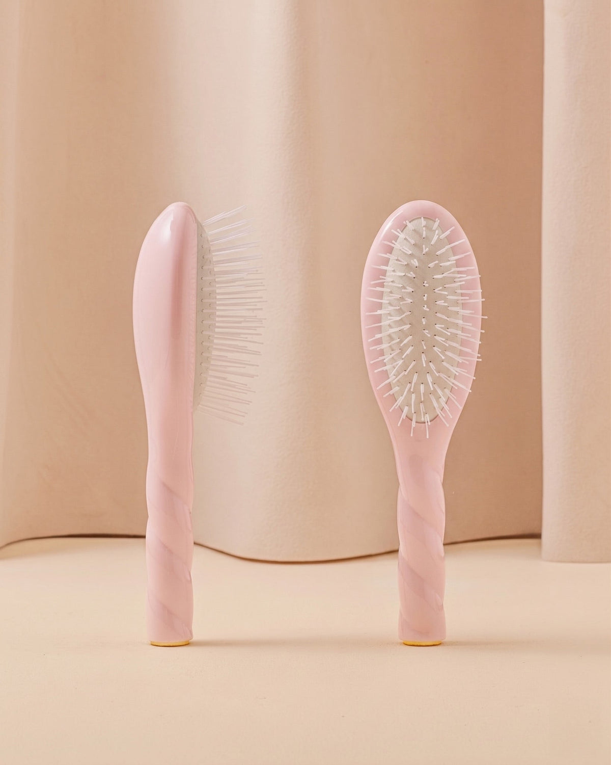 N.07 La Petite Brosse Démêlante & Stimulante L'Intense Rose Lilas