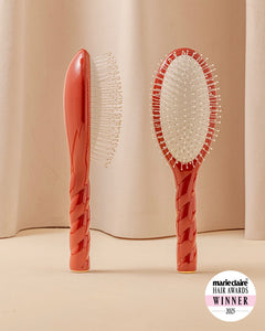 N.04 La Brosse Démêlante & Massante La Miracle Terre Battue