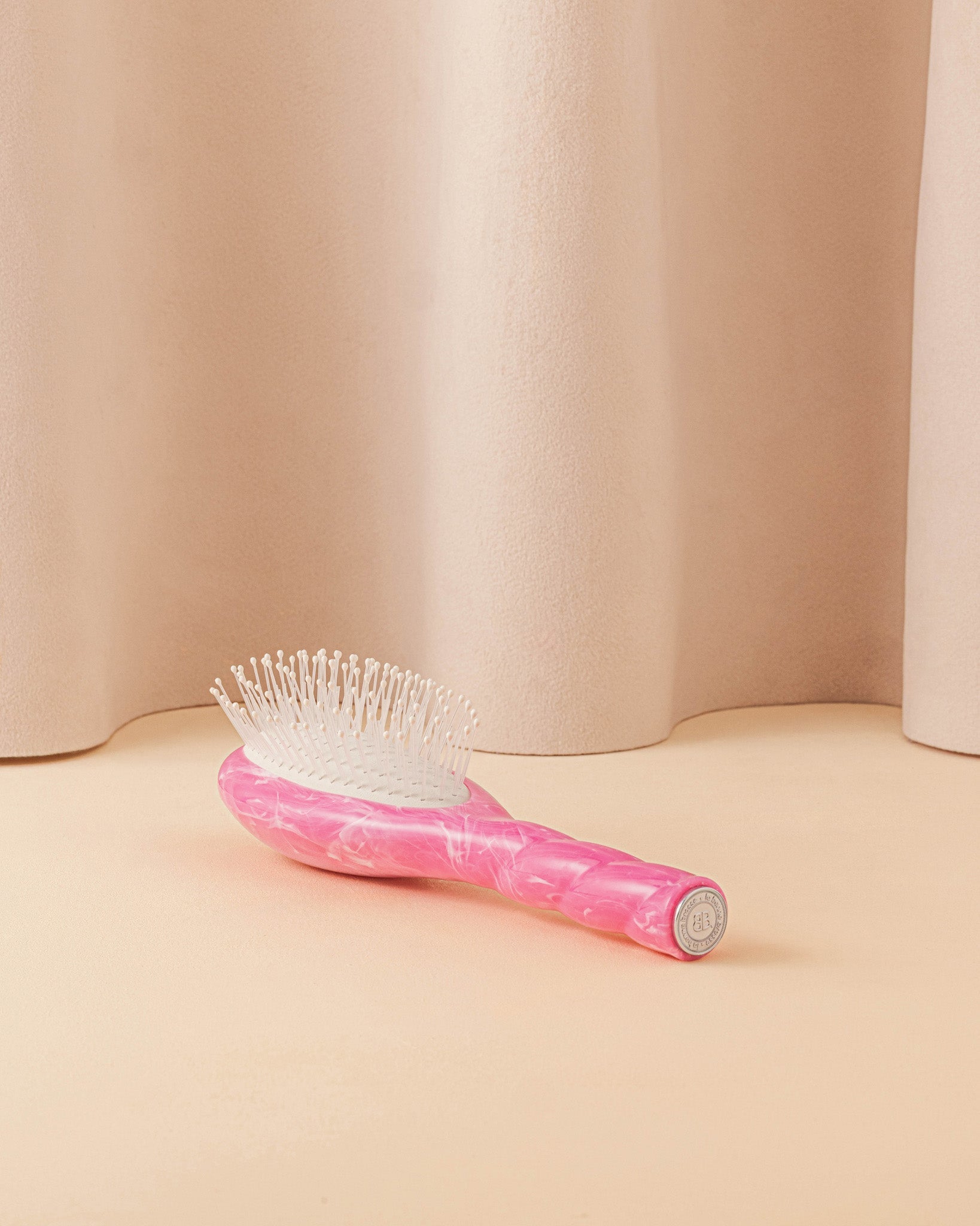 Roseanna x La Bonne Brosse N.04 La Petite Brosse Démêlante & Massante La Miracle Salty Gelato Rose