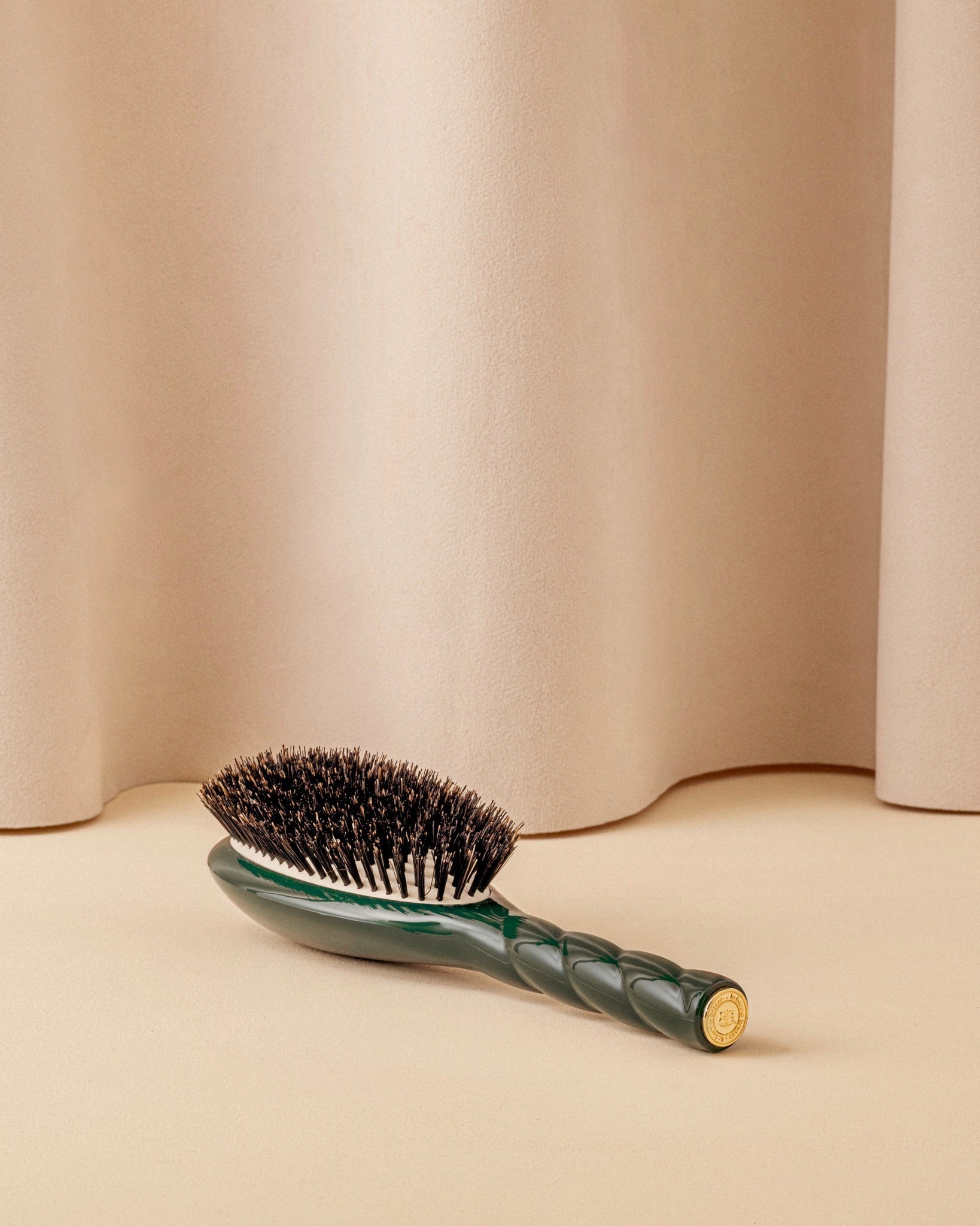 N.01 La Brosse Brillance & Soin l'Universelle Vert Emeraude