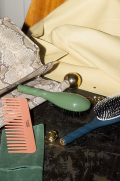 N.01 La Petite Brosse Brillance & Soin l’Universelle Vert Amande