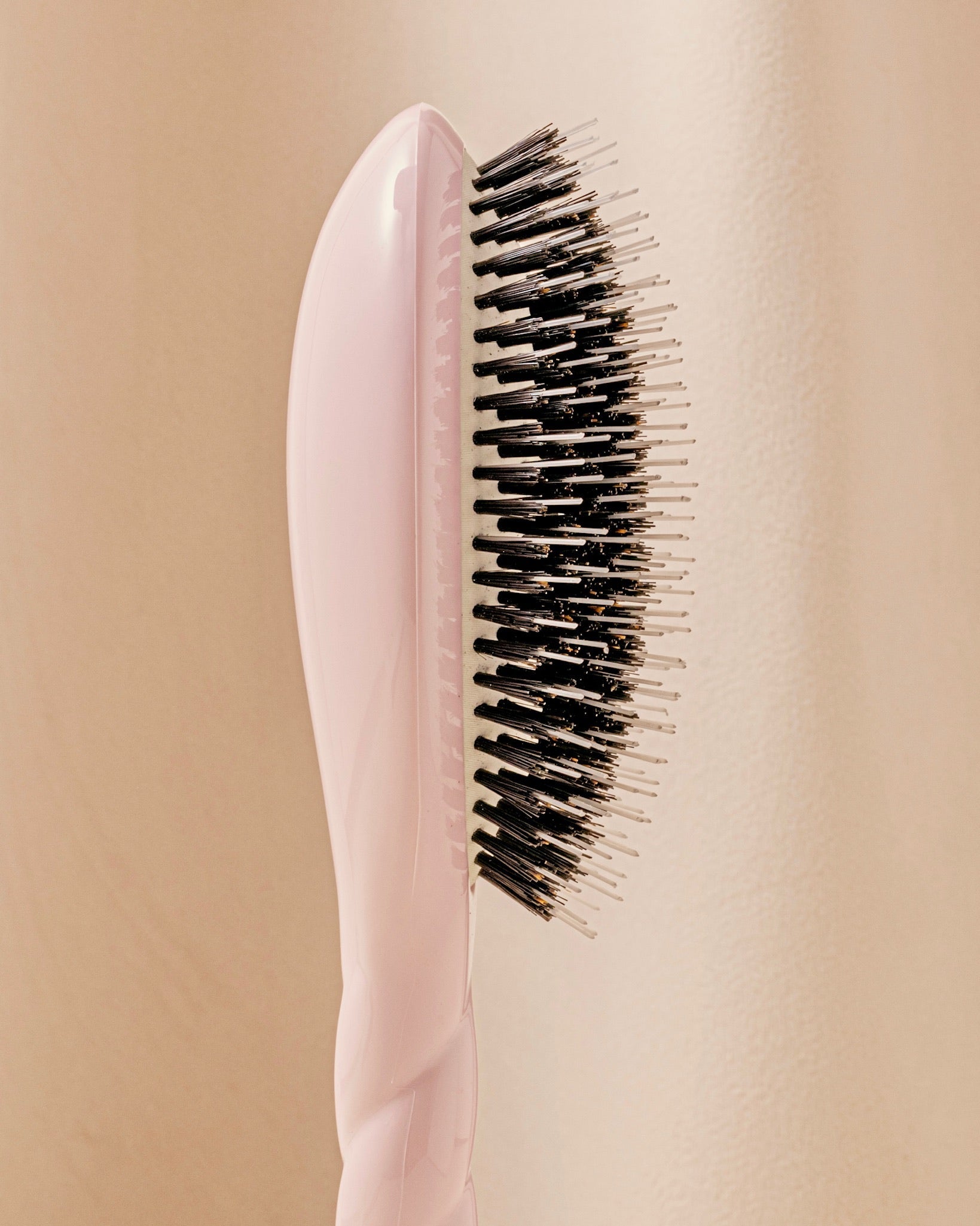 N.02 La Brosse Démêlante & Soin l'Indispensable Rose Lilas