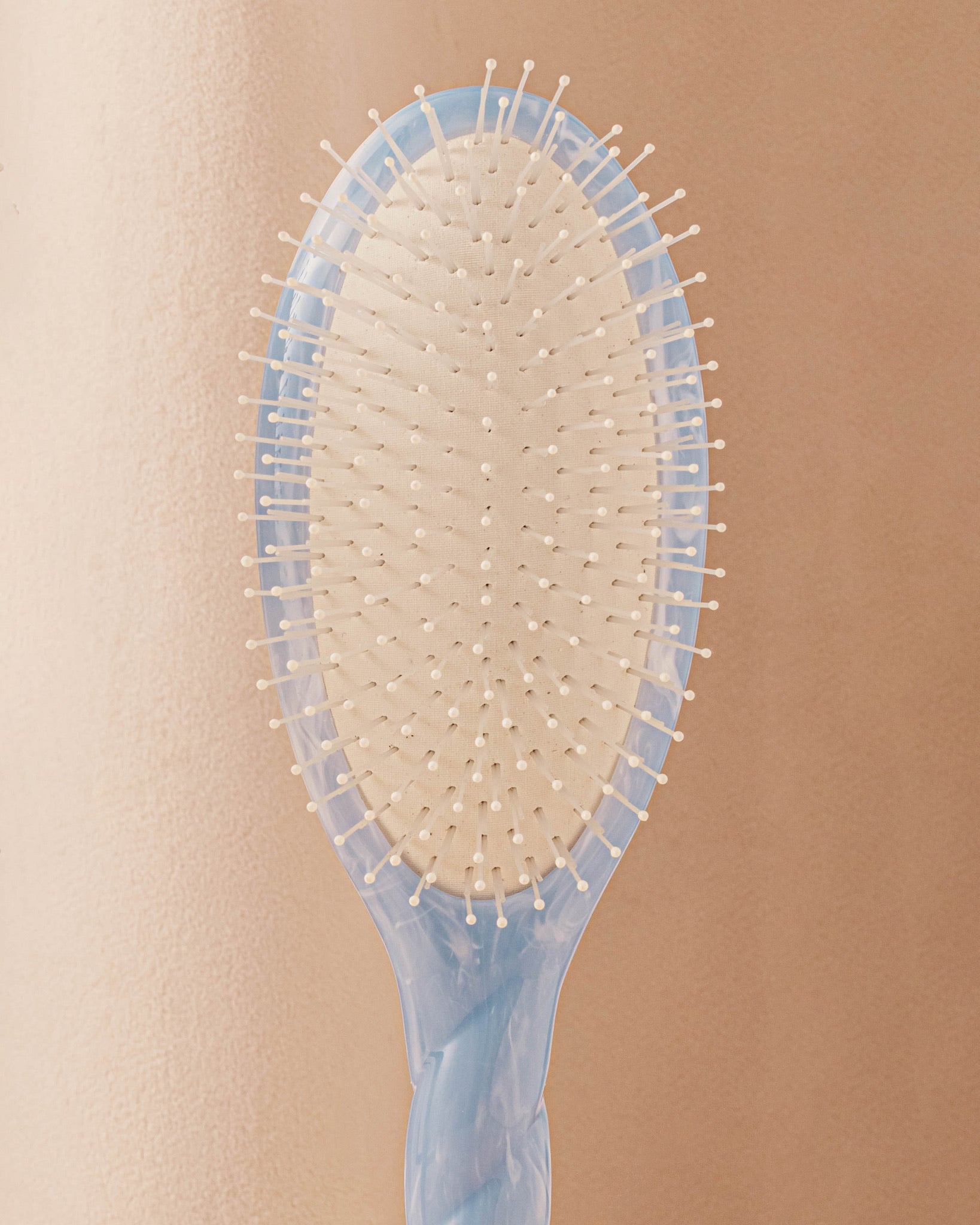 Roseanna x La Bonne Brosse N.04 La Brosse Démêlante & Massante La Miracle Salty Gelato Bleu