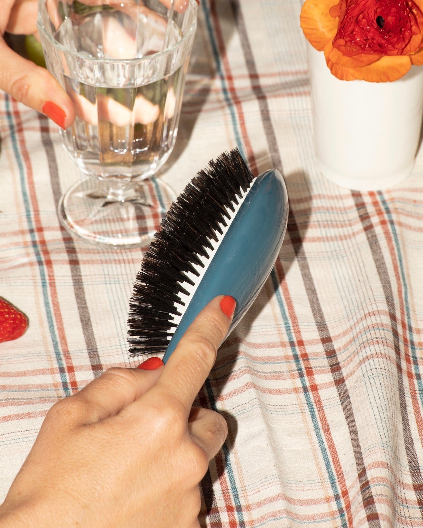 N.01 La Brosse Brillance & Soin l'Universelle Bleu Encre