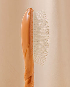 N.04 La Brosse Démêlante & Massante La Miracle Terracotta