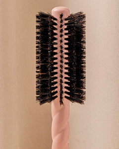 N.08 La Brosse Ronde Brushing Longueur & Mouvement Rose Poudré