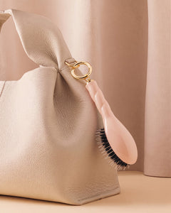N.02 La Micro Brosse Démêlante & Soin l'Indispensable Rose Poudré