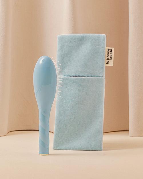 La Pochette "Petite Brosse" Bleu Ciel