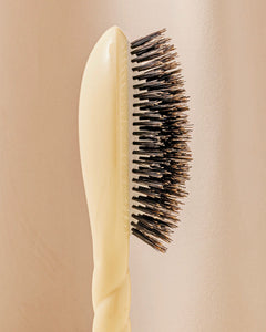 N.01 La Brosse Brillance & Soin l'Universelle Ivoire Cair
