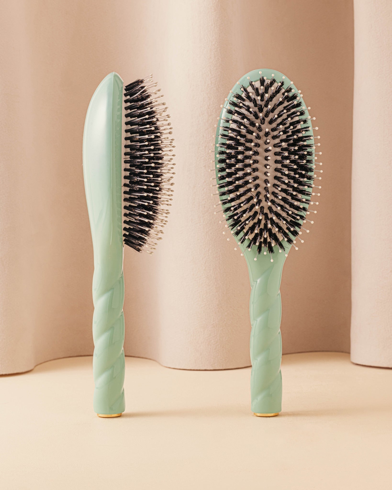 Édition Limitée Bleu Lagon N.03 La Brosse Cuir Chevelu Sensible l'Indispensable Douceur