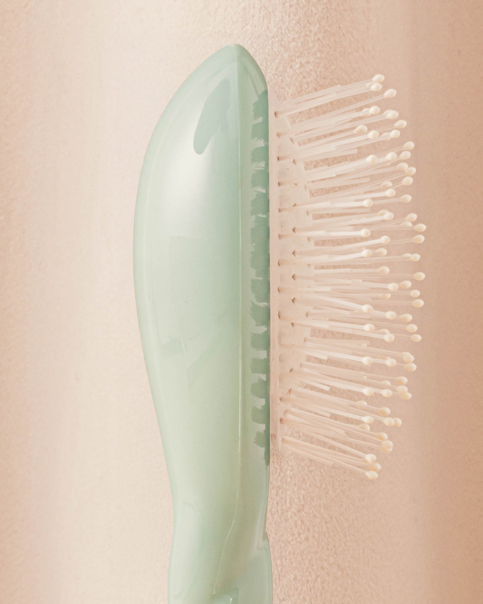 Édition Limitée Bleu Lagon N.04 La Micro Brosse Démêlante & Massante La Miracle