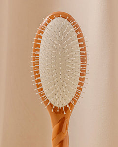 N.04 La Brosse Démêlante & Massante La Miracle Terracotta