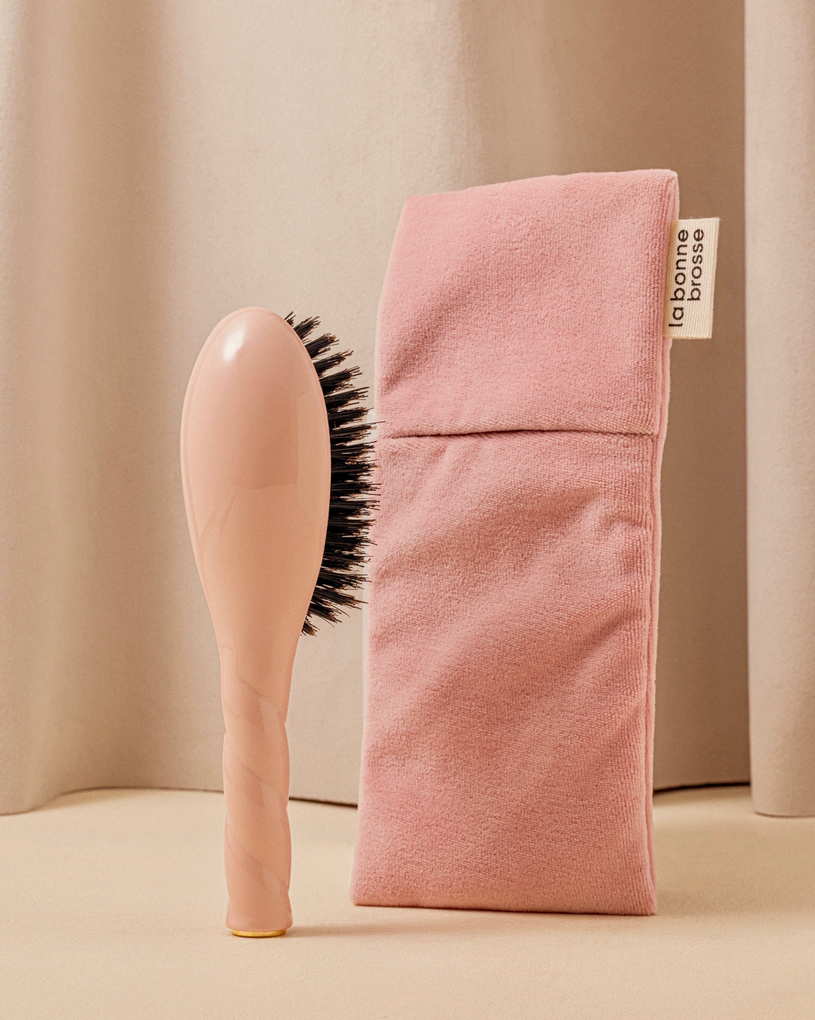 La Pochette "Petite Brosse" Rose Poudré