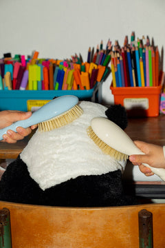 N.06 La brosse bébé Ma Première Brosse Blanc Crème
