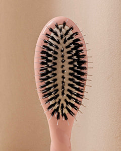 N.02 La Petite Brosse Démêlante & Soin l'Indispensable Rose Poudré