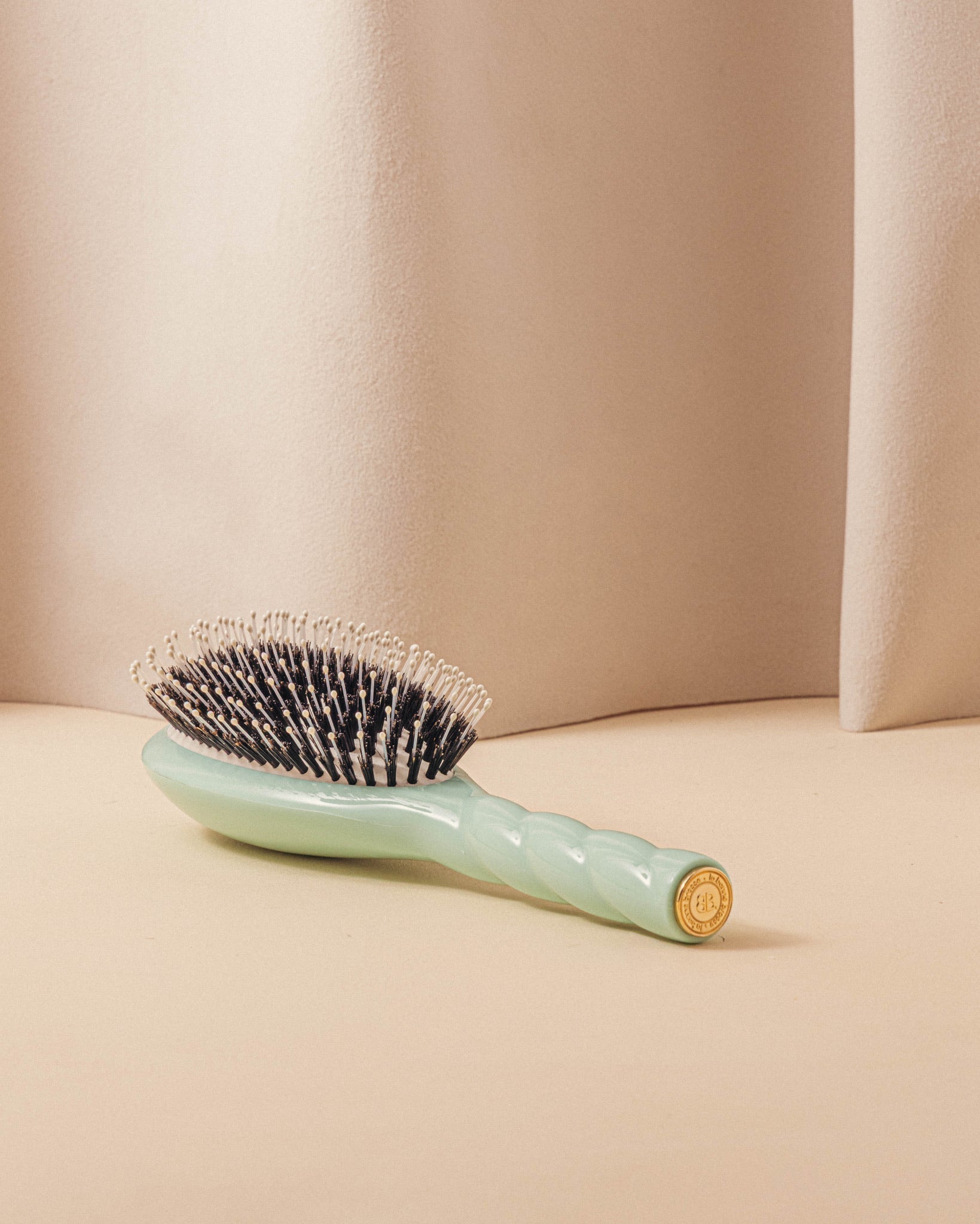 Édition Limitée Bleu Lagon N.03 La Brosse Cuir Chevelu Sensible l'Indispensable Douceur