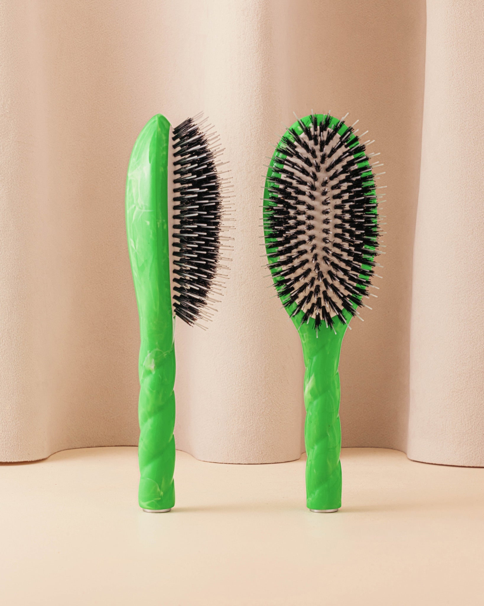 Roseanna x La Bonne Brosse N.02 La Brosse Démêlante & Soin l'Indispensable Salty Gelato Vert