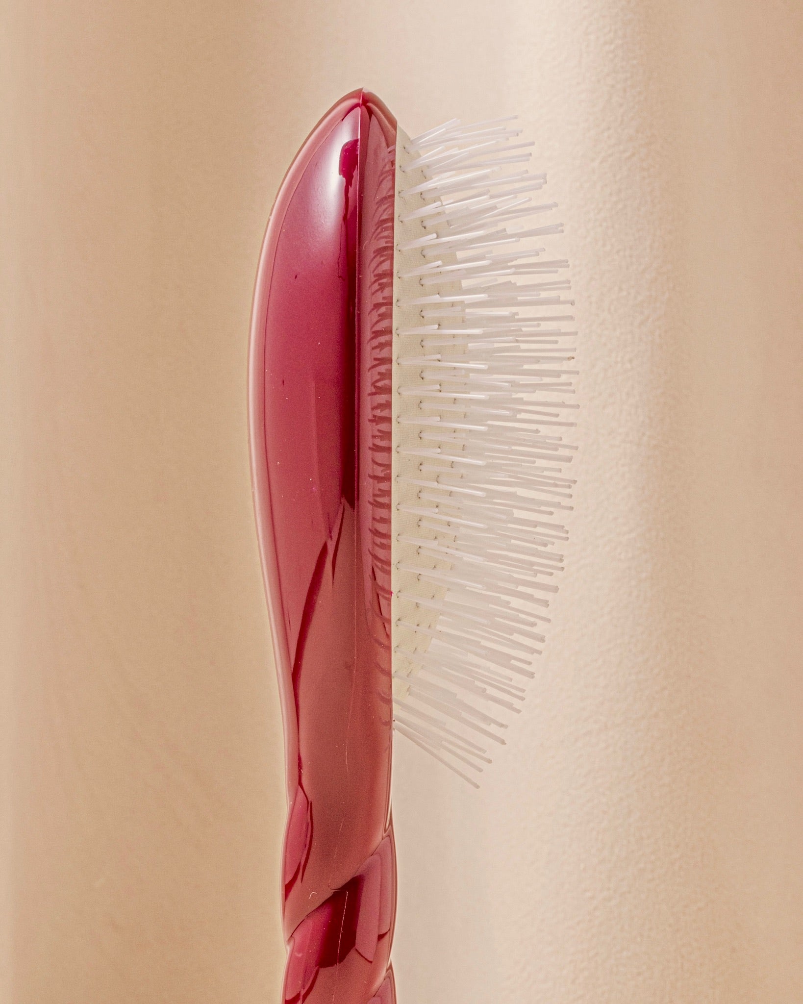 N.07 La Brosse Démêlante & Stimulante l'Intense Rouge Cerise