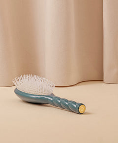 N.07 La Brosse Démêlante & Stimulante l'Intense Bleu Encre