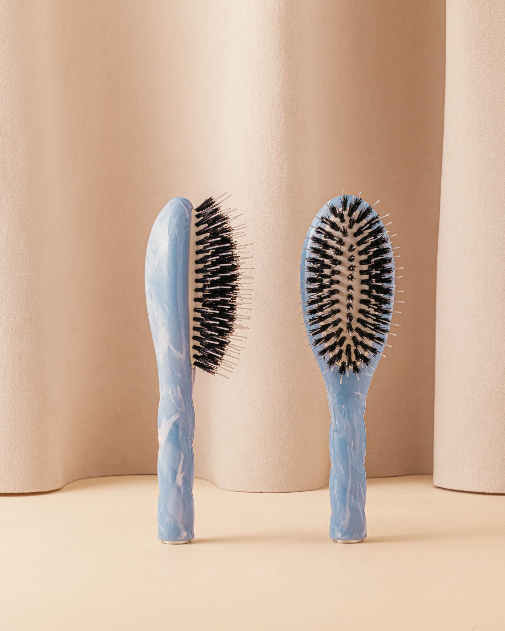 Roseanna x La Bonne Brosse N.02 La Petite Brosse Démêlante & Soin l'Indispensable Salty Gelato Bleu