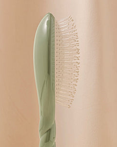 N.04 La Brosse Démêlante & Massante La Miracle Vert Amande