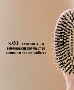 N.03 La Brosse Cuir Chevelu Sensible l'Indispensable Douceur Rose Lilas