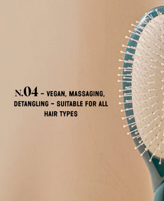 N.04 La Brosse Démêlante & Massante La Miracle Bleu Encre