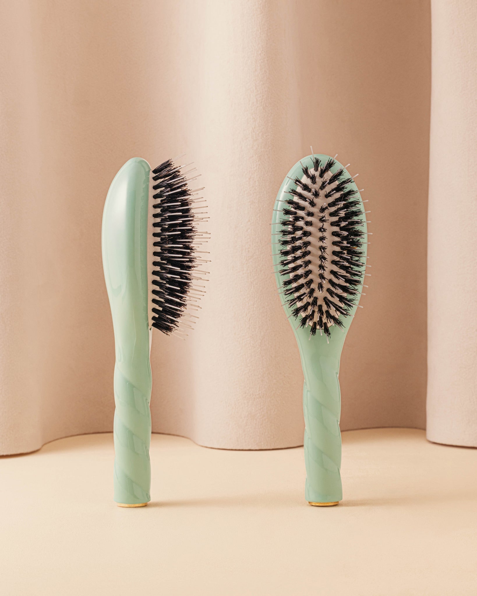 Édition Limitée Bleu Lagon N.02 La Petite Brosse Démêlante & Soin l'Indispensable