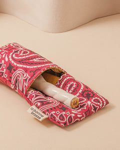 Call It By Your Name x La Bonne Brosse Pochette Grande Brosse Rouge Cerise