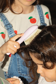 N.06 La brosse bébé Ma Première Brosse Rose Lilas
