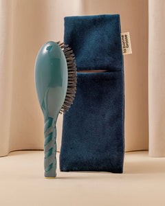 La Pochette "Grande Brosse" Bleu Nuit